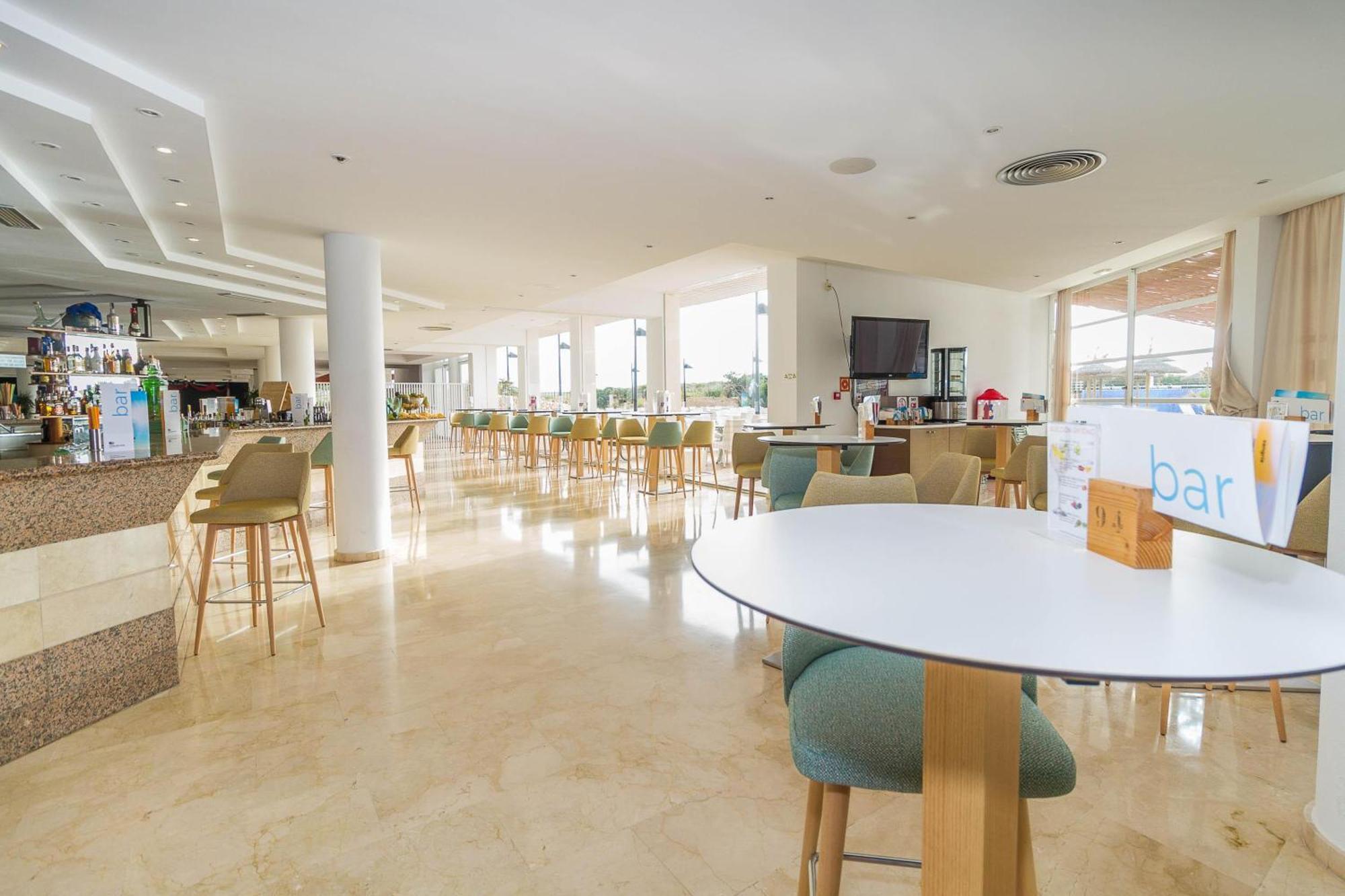 Eix Platja Daurada Hotel & Spa Can Picafort  Exterior photo